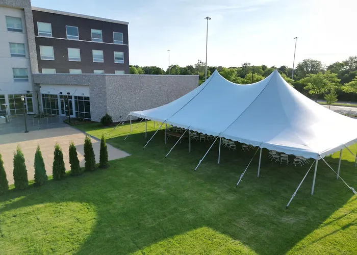 Express & Chicago By Ihg Schaumburg