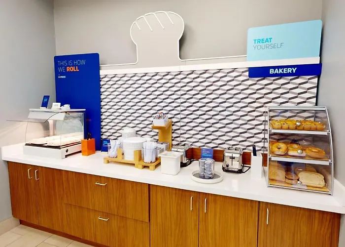 Hotel Express & Chicago By Ihg Schaumburg