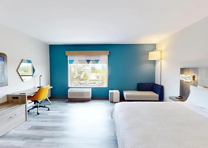 Hotel Express & Chicago By Ihg 3*