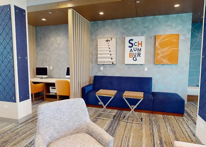 Express & Chicago By Ihg 3*