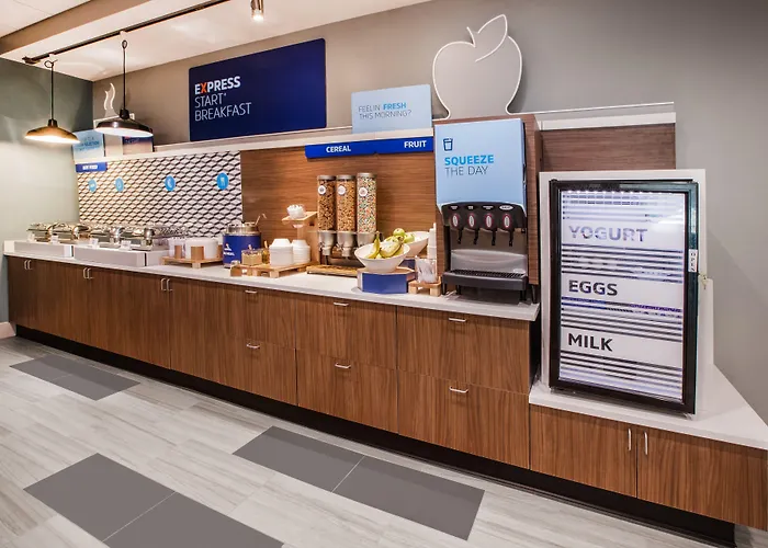 Hotel Express & Chicago By Ihg 3*
