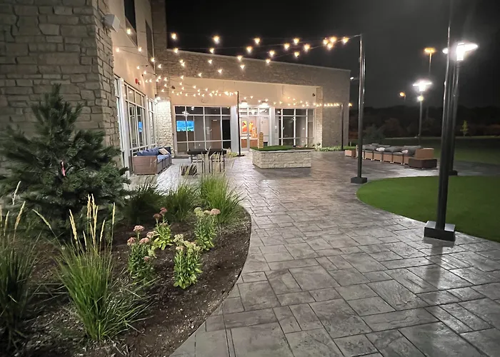 Express & Chicago By Ihg 3* Schaumburg