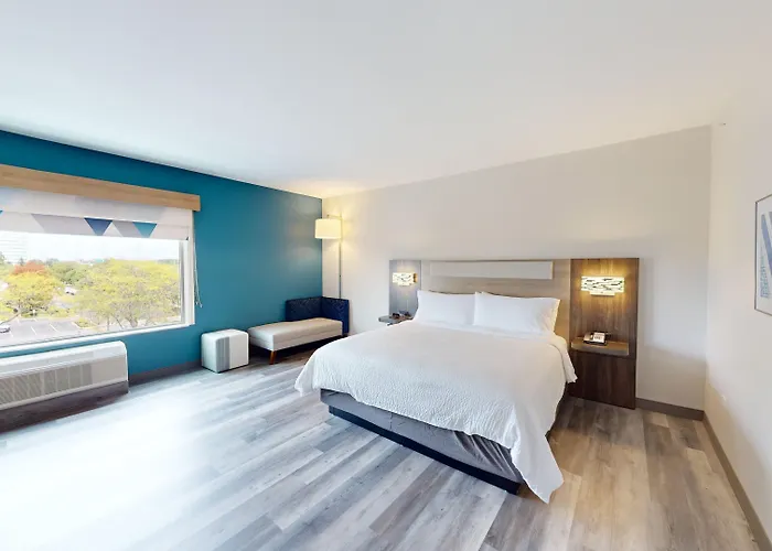 Hotel Express & Chicago By Ihg Schaumburg